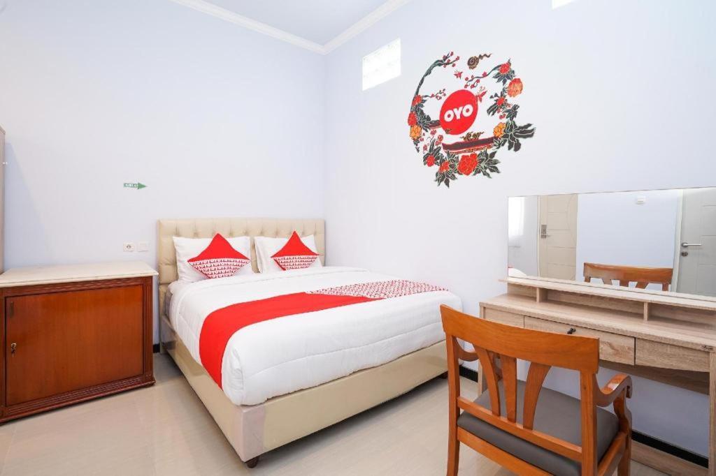 Oyo 477 Raka Residence Syariah Purwoharjo Banyuwangi Banyuwangi  Eksteriør billede